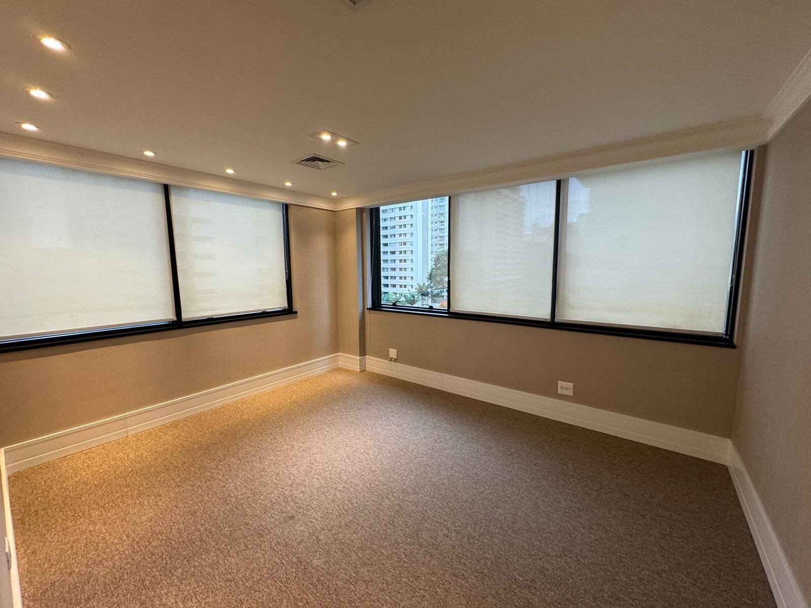 Conjunto Comercial-Sala para alugar, 31m² - Foto 1