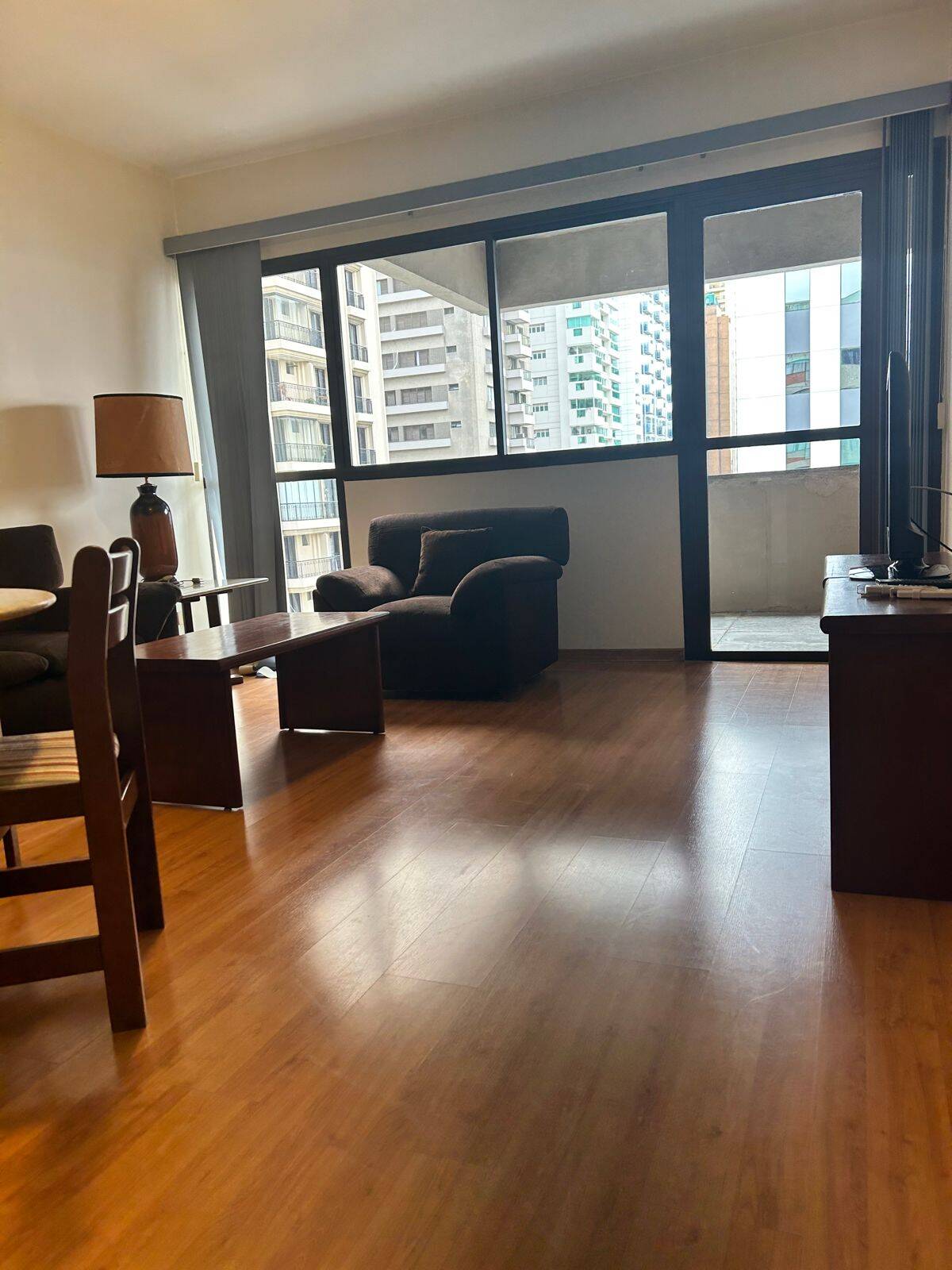 Apartamento para alugar com 1 quarto, 58m² - Foto 2