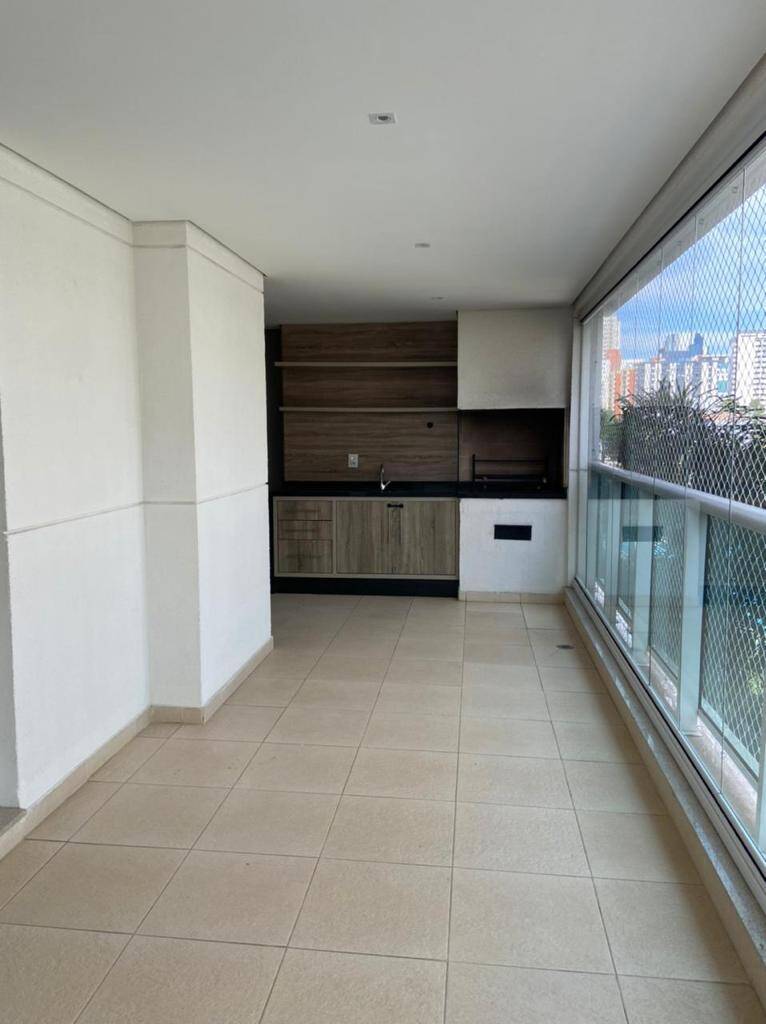 Apartamento para alugar com 4 quartos, 236m² - Foto 11