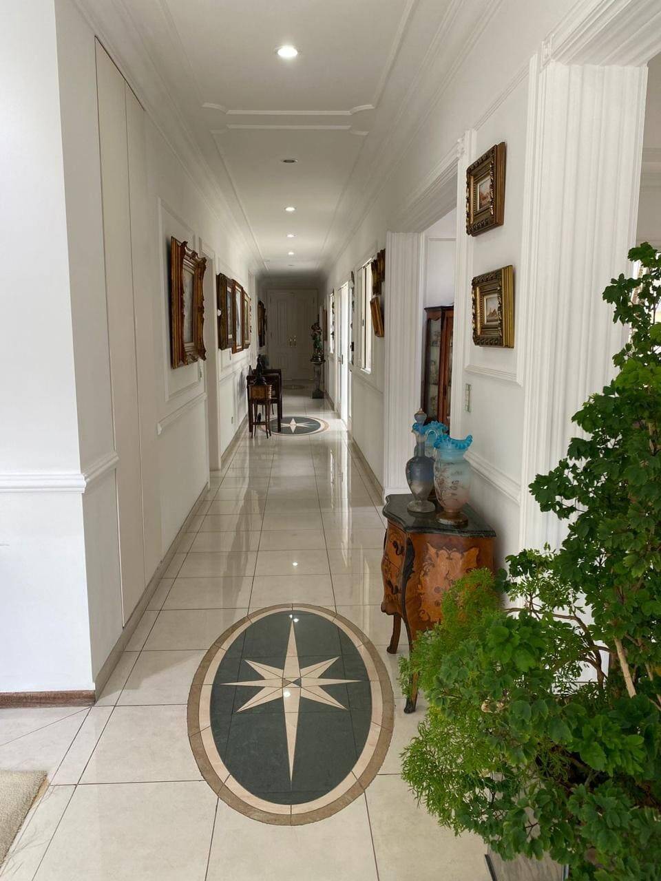 Casa à venda e aluguel com 4 quartos, 560m² - Foto 4