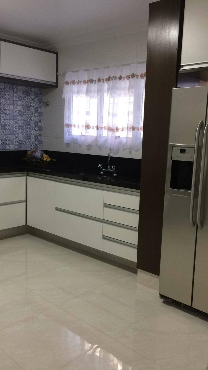 Casa à venda e aluguel com 4 quartos, 400m² - Foto 10