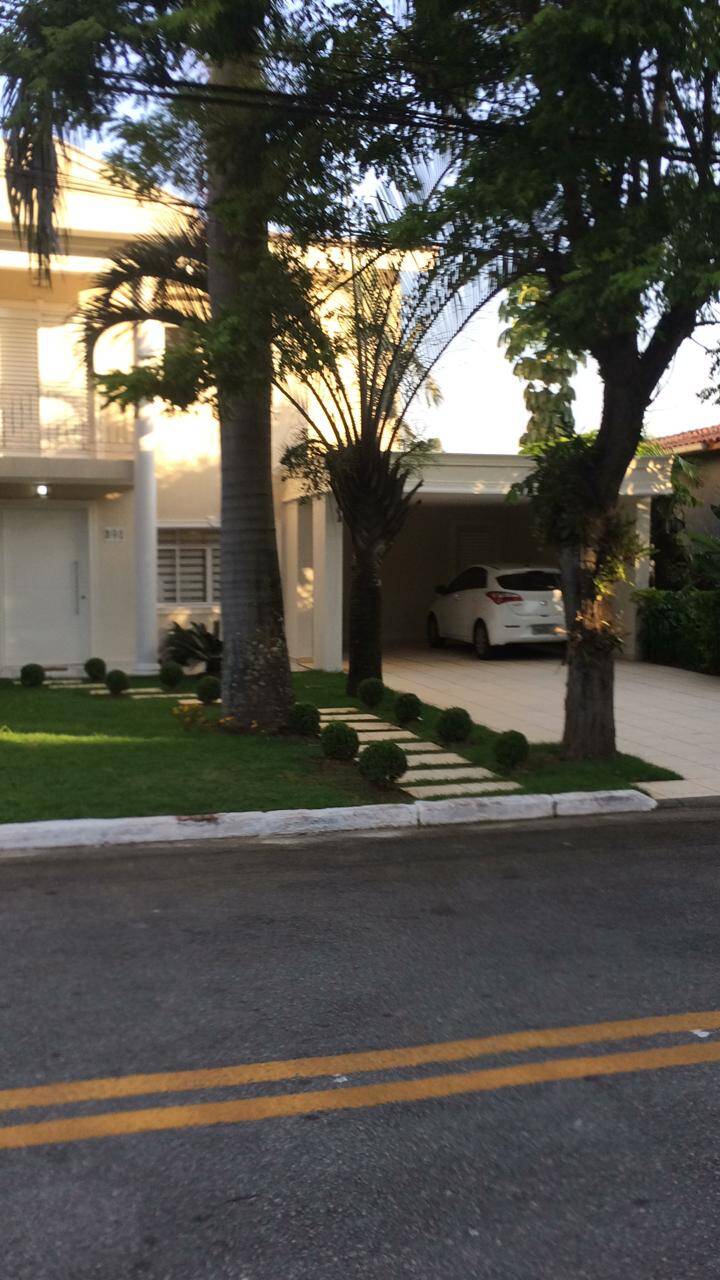 Casa à venda e aluguel com 4 quartos, 400m² - Foto 2