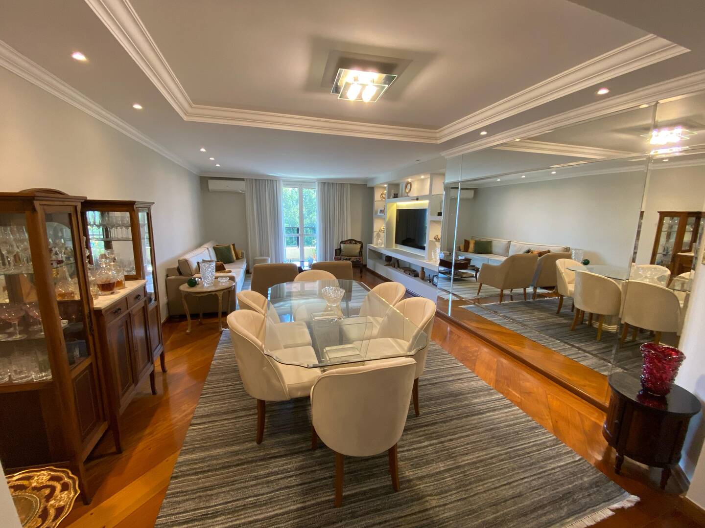 Apartamento à venda com 3 quartos, 164m² - Foto 4