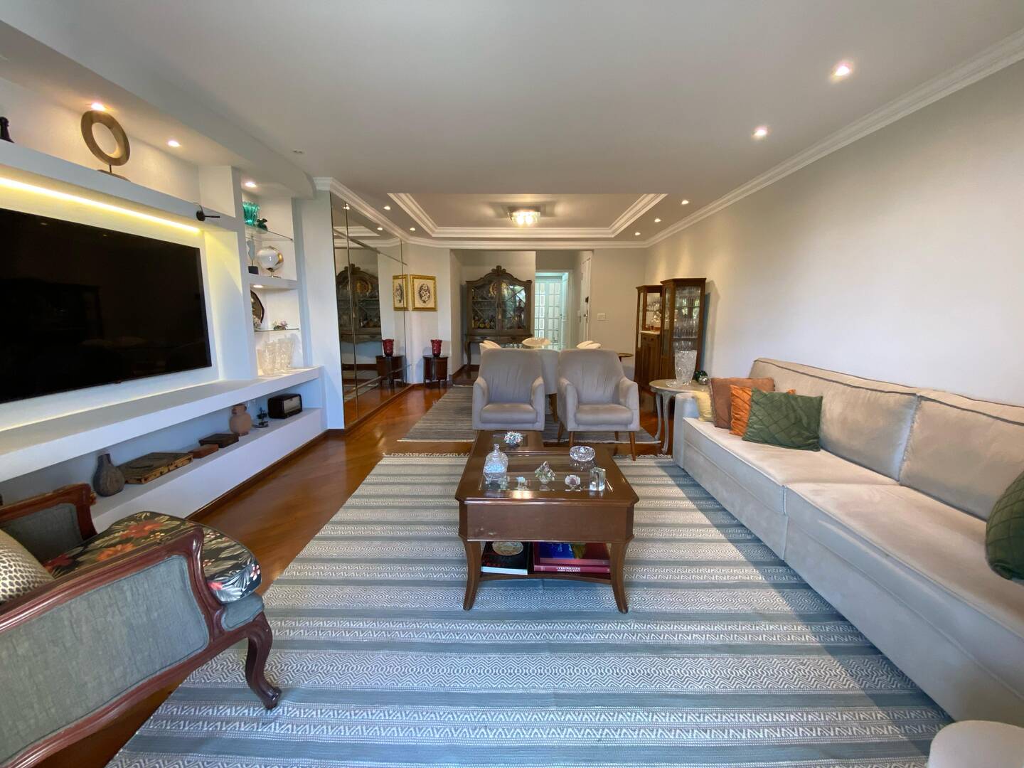 Apartamento à venda com 3 quartos, 164m² - Foto 10