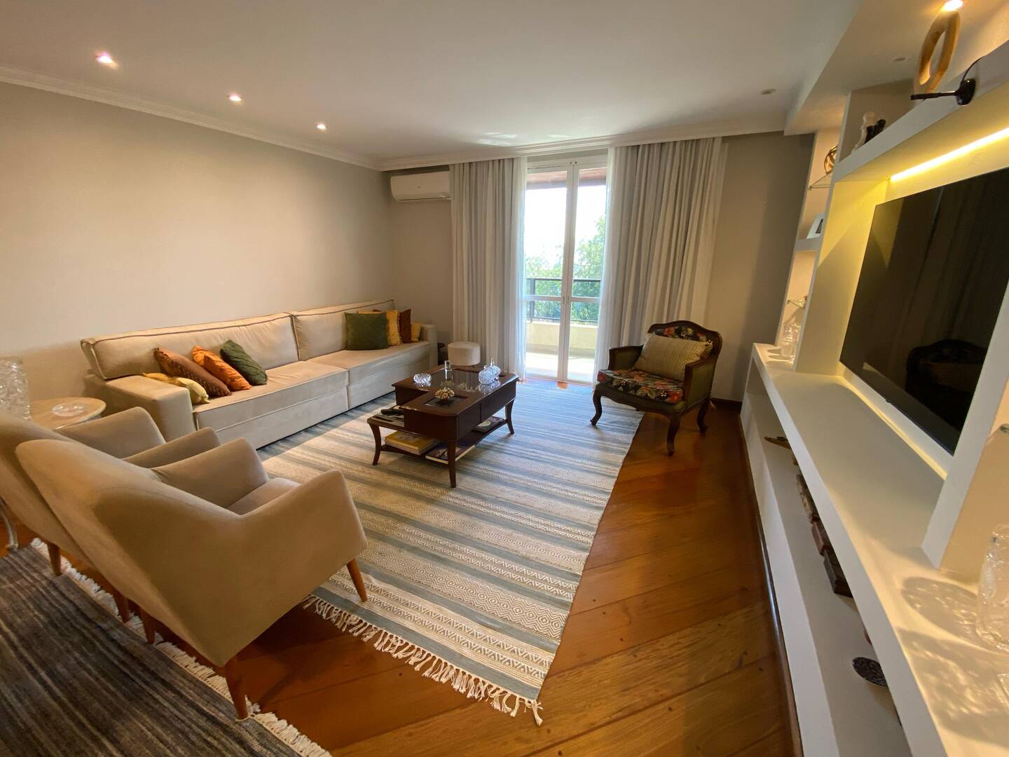 Apartamento à venda com 3 quartos, 164m² - Foto 11