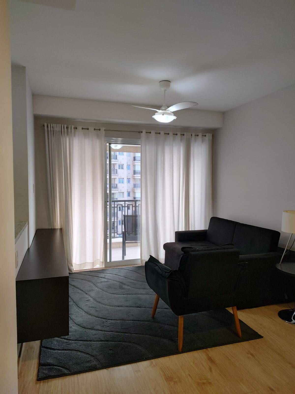 Apartamento para alugar com 1 quarto, 50m² - Foto 4