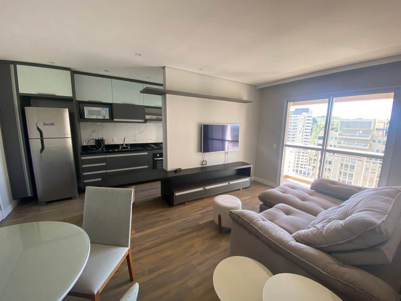 Apartamento para alugar com 1 quarto, 50m² - Foto 3