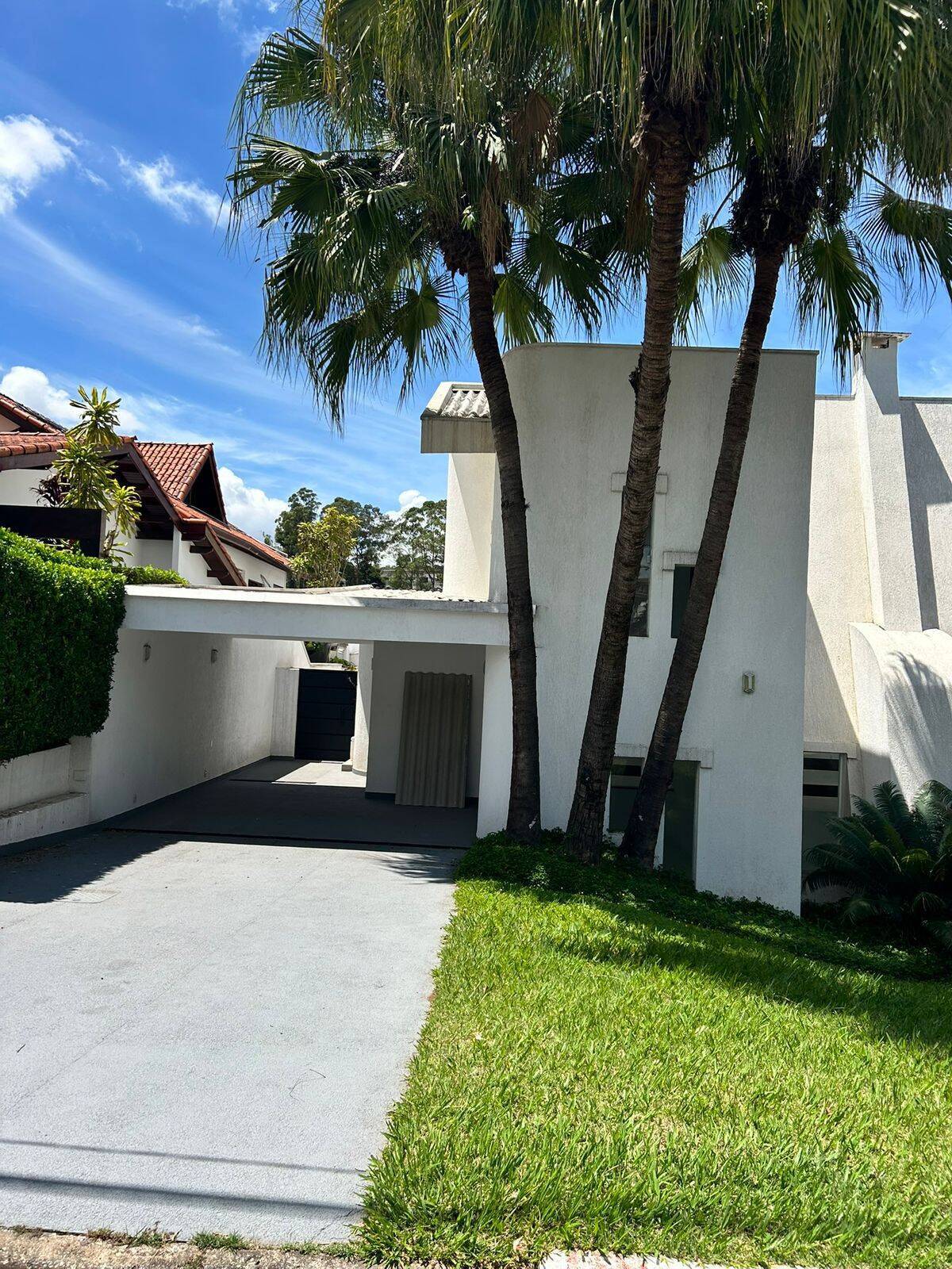 Casa à venda com 4 quartos, 342m² - Foto 2