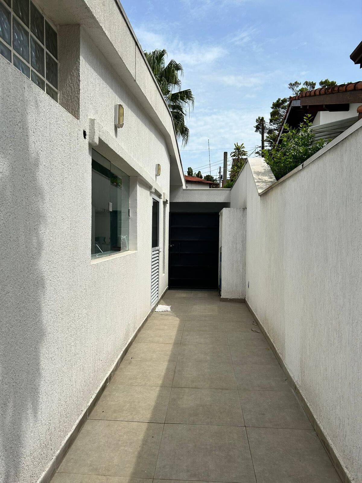 Casa à venda com 4 quartos, 342m² - Foto 5