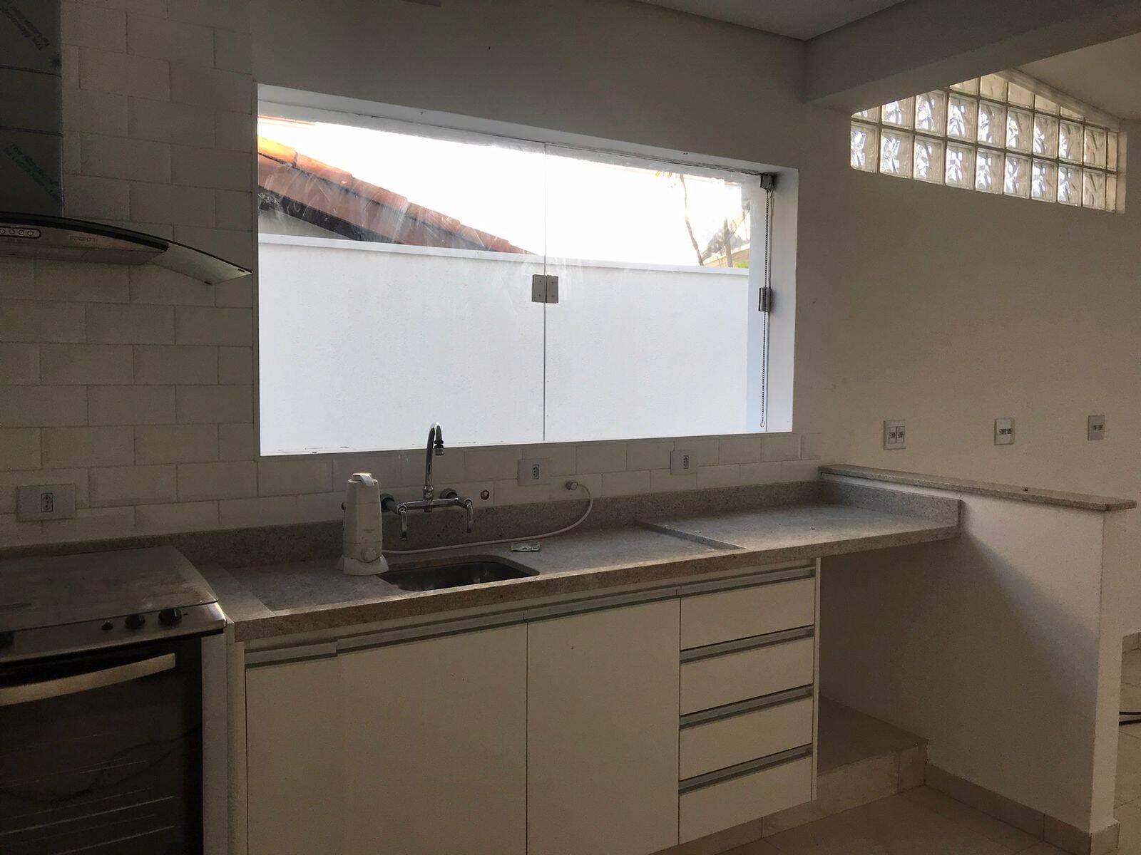 Casa à venda com 4 quartos, 342m² - Foto 8
