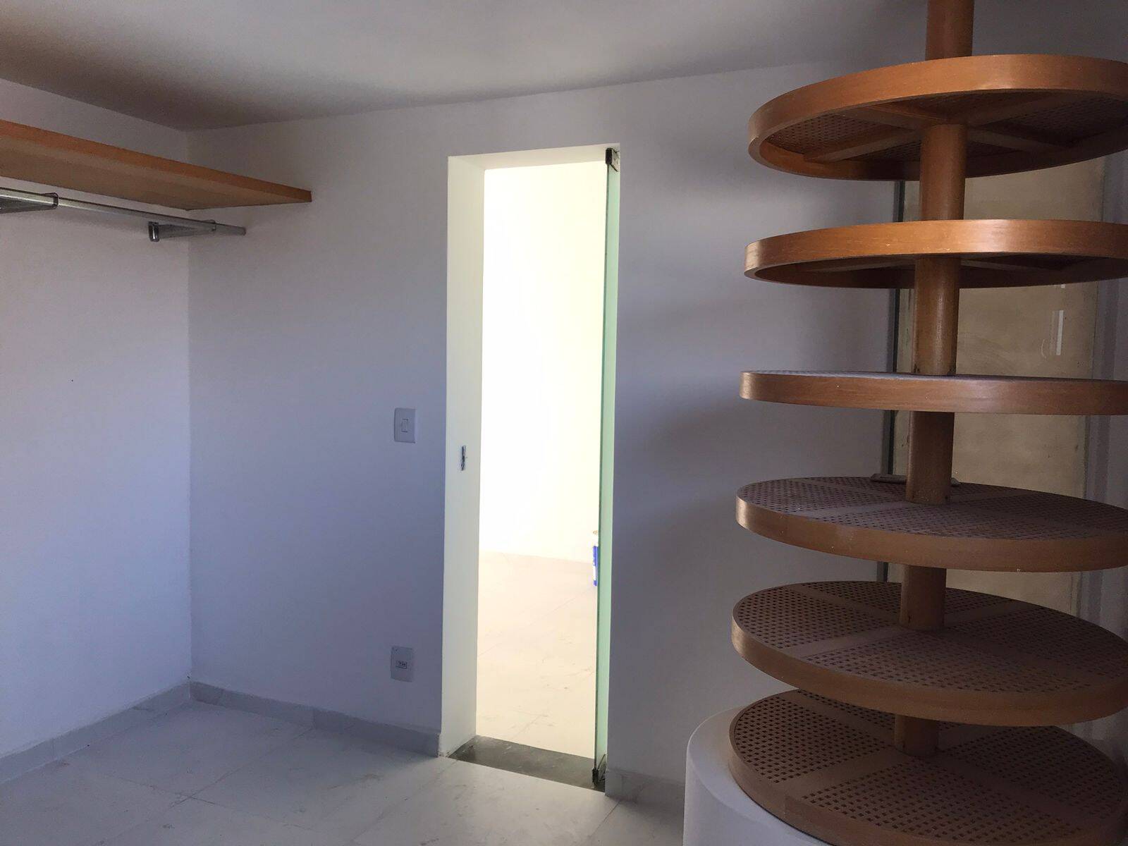Casa à venda com 4 quartos, 342m² - Foto 11