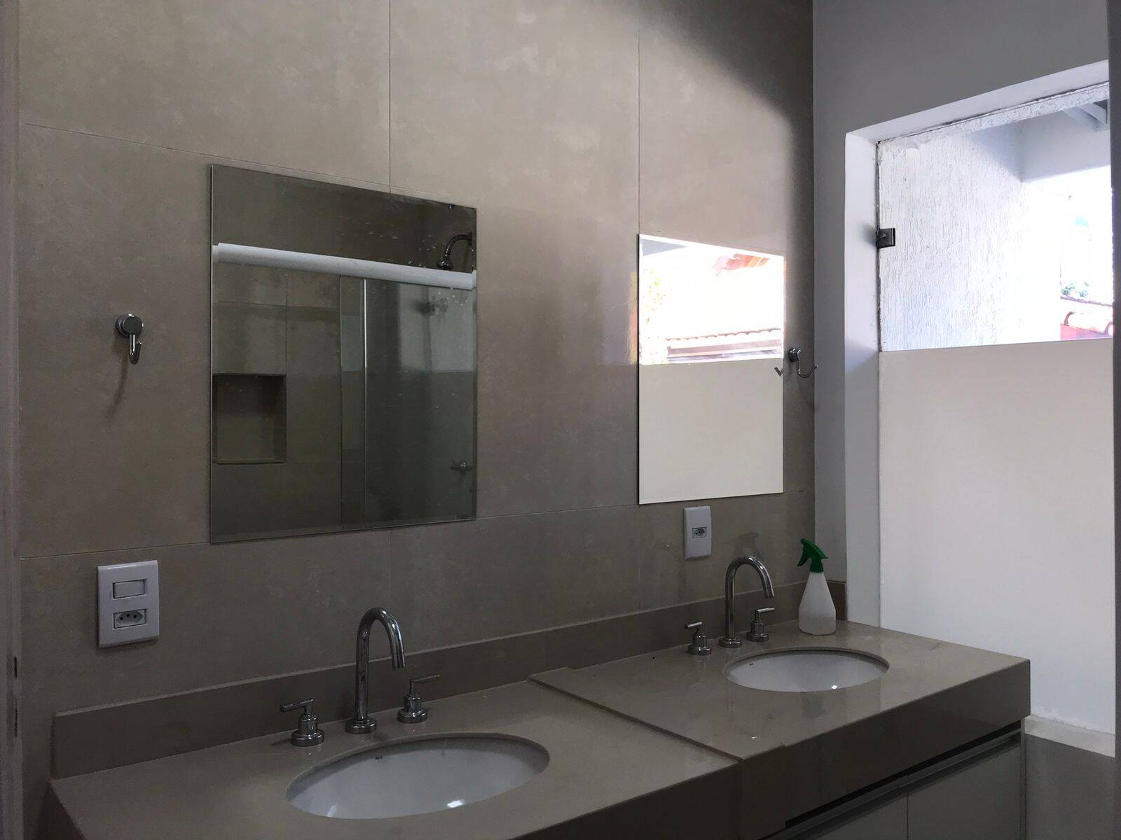 Casa à venda com 4 quartos, 342m² - Foto 13