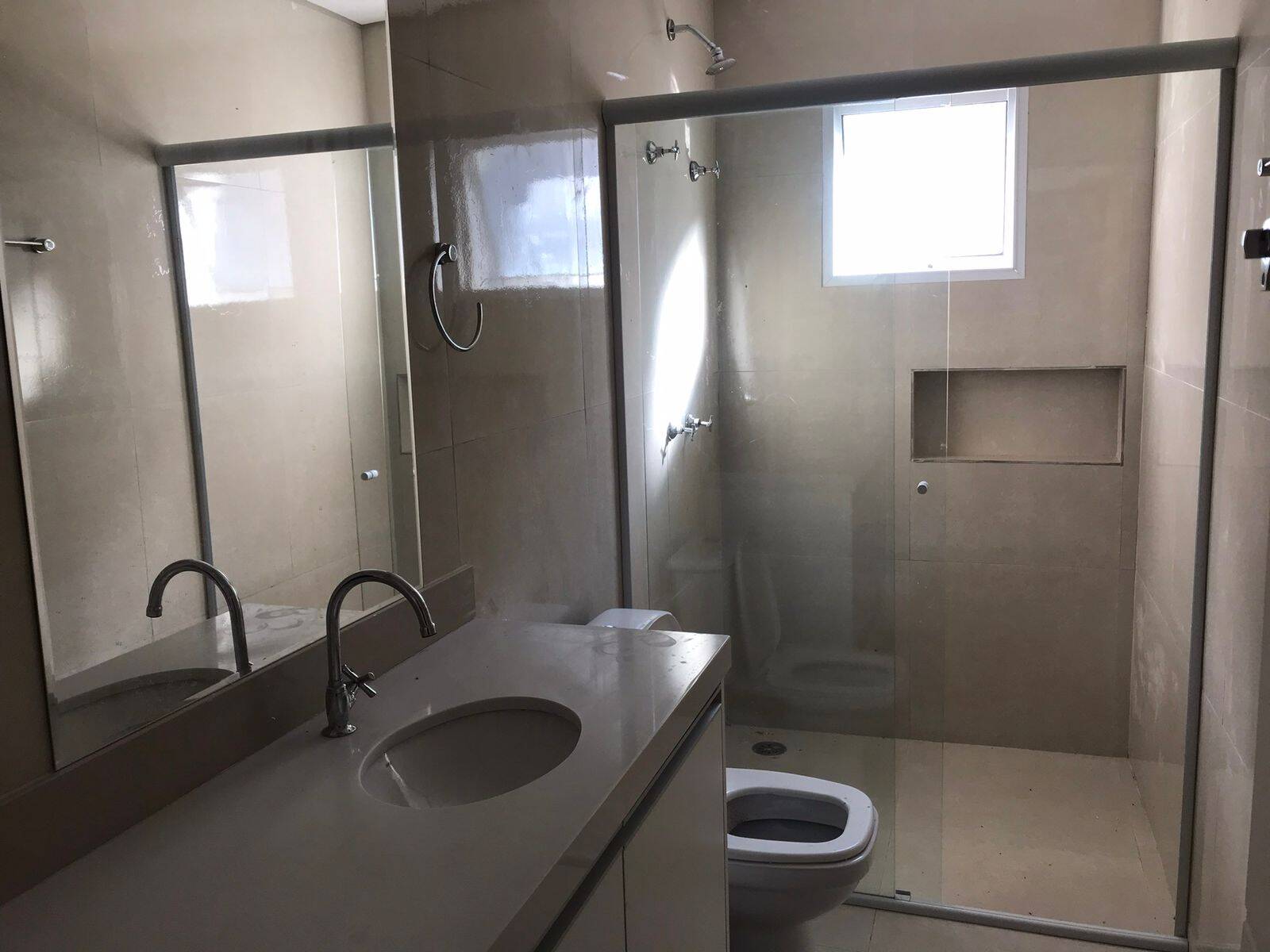 Casa à venda com 4 quartos, 342m² - Foto 26
