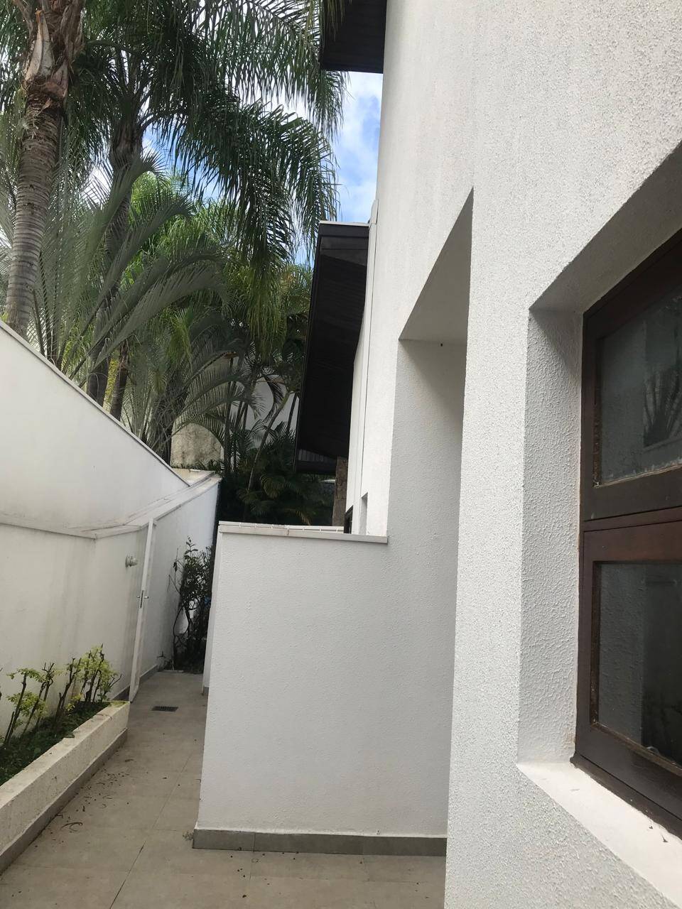Casa à venda com 4 quartos, 448m² - Foto 2