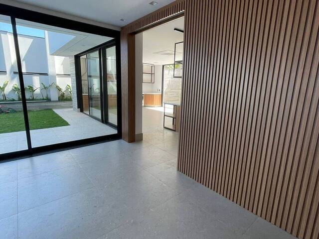 #3553 - Casa em condomínio para Venda em Santana de Parnaíba - SP