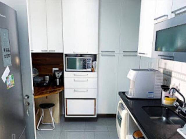 Apartamento para Venda em Santana de Parnaíba - 4