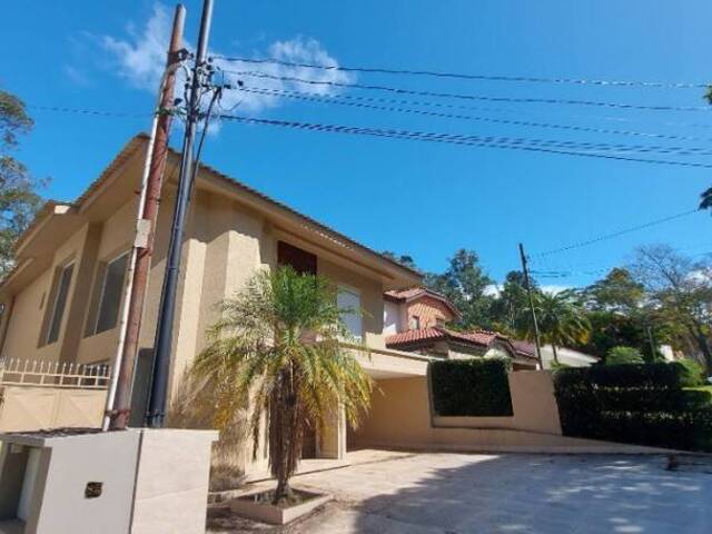 Casa para Venda em Santana de Parnaíba - 1