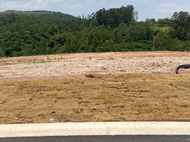 Área para Venda em Santana de Parnaíba - 1