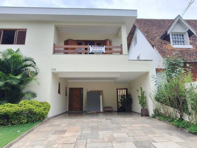 Casa para Locação em Santana de Parnaíba - 1