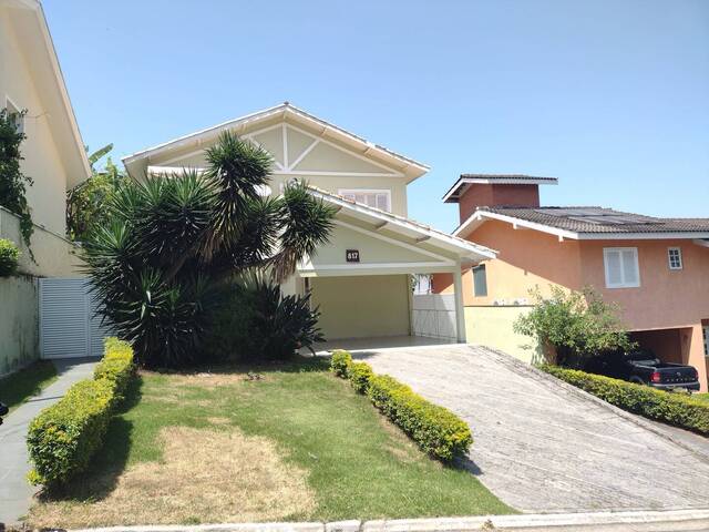 #4037 - Casa para Locação em Santana de Parnaíba - SP - 1