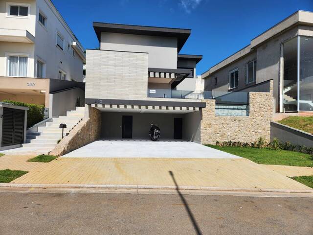 Casa para Venda em Santana de Parnaíba - 3