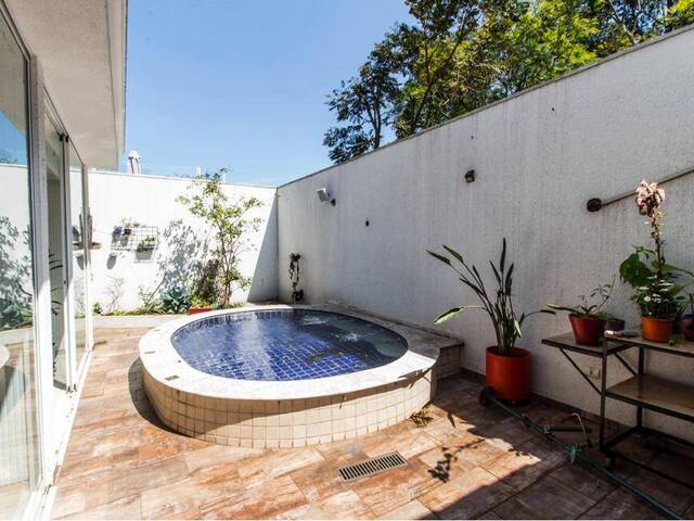 Casa para Venda em Santana de Parnaíba - 4