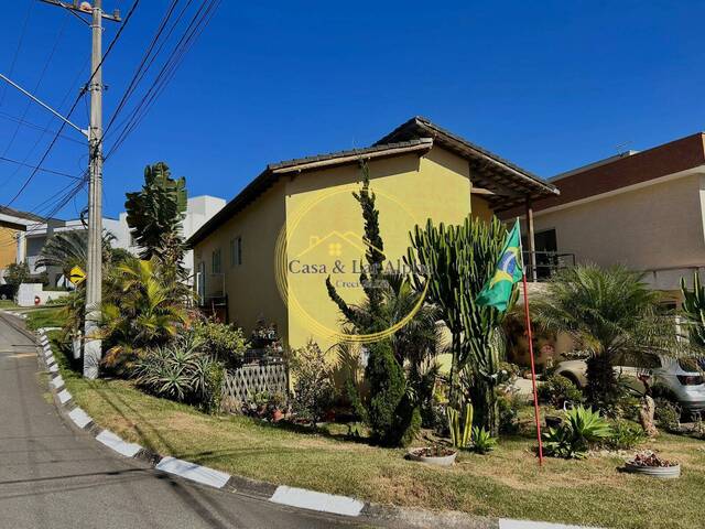 #4090 - Casa para Venda em Santana de Parnaíba - SP