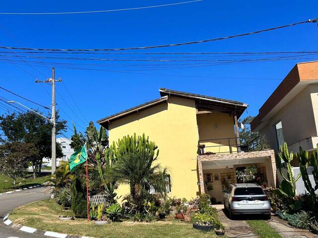 #4090 - Casa para Venda em Santana de Parnaíba - SP