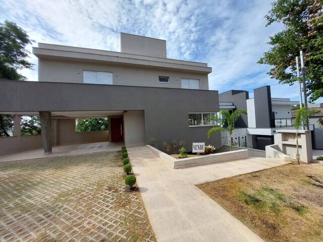 Casa para Venda em Santana de Parnaíba - 5