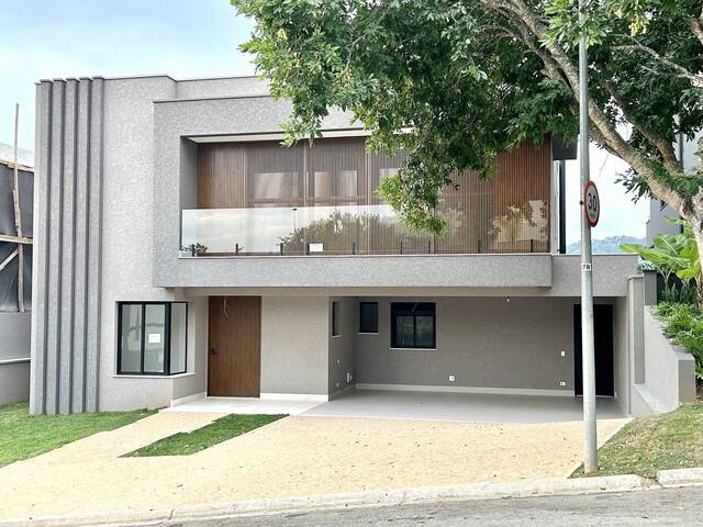 Casa para Venda em Santana de Parnaíba - 3