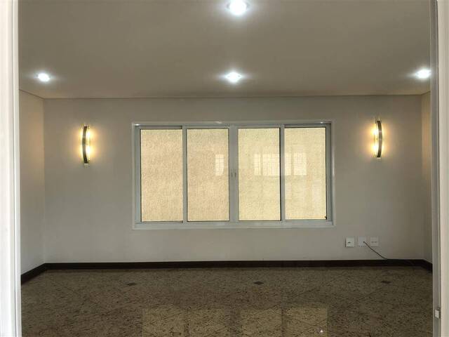 #4404 - Casa para Venda em Barueri - SP