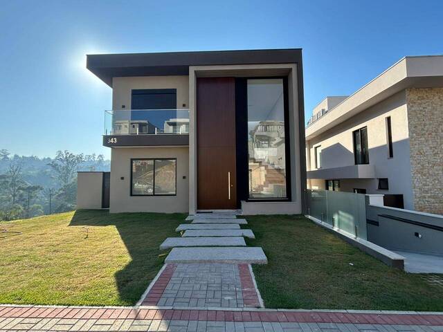 #4451 - Casa para Venda em Santana de Parnaíba - SP