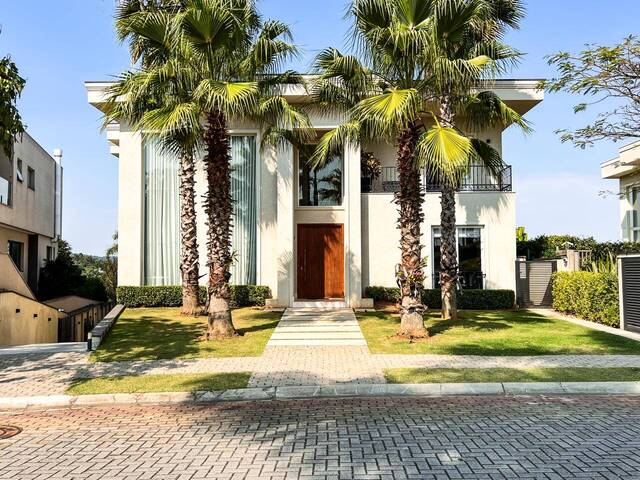 #4468 - Casa para Venda em Santana de Parnaíba - SP