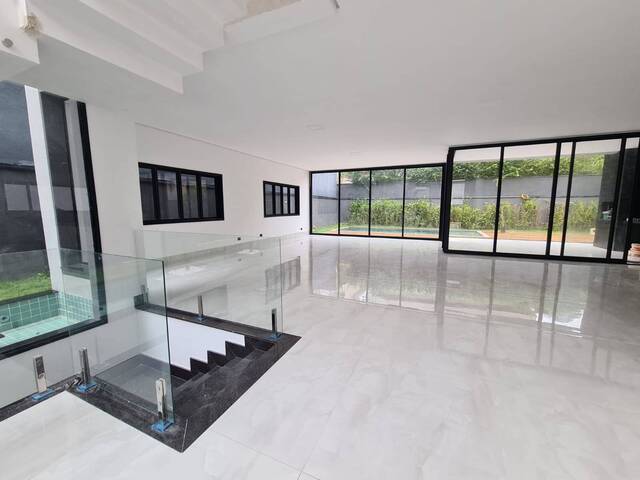 #4529 - Casa para Venda em Santana de Parnaíba - SP
