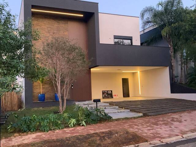 #4045 - Casa para Venda em Santana de Parnaíba - SP