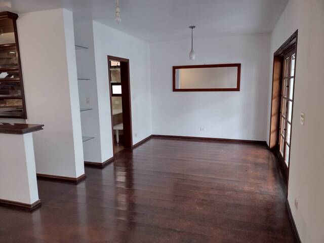 #4696 - Casa para Locação em Santana de Parnaíba - SP