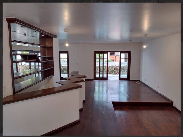 Casa para Locação em Santana de Parnaíba - 3
