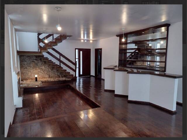 Casa para Locação em Santana de Parnaíba - 4