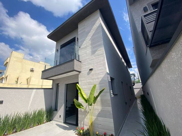 Casa para Venda em Santana de Parnaíba - 4