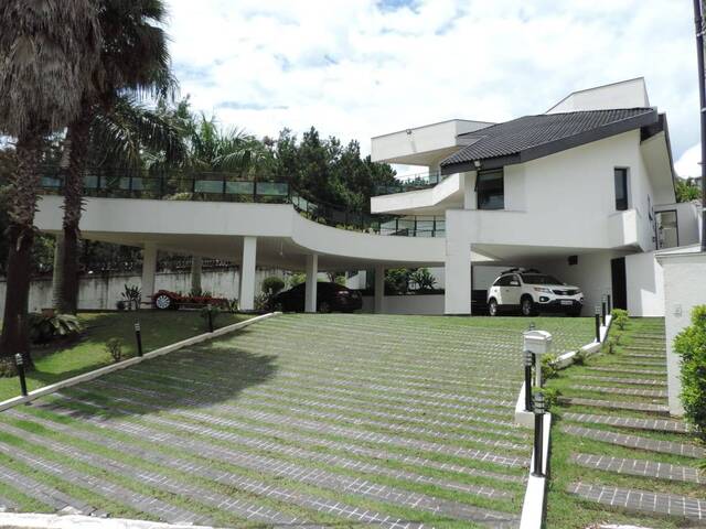 Casa para Venda em Santana de Parnaíba - 2