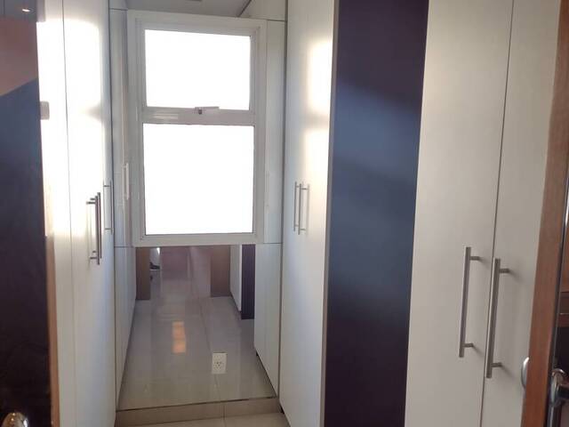 Apartamento para Venda em Santana de Parnaíba - 5