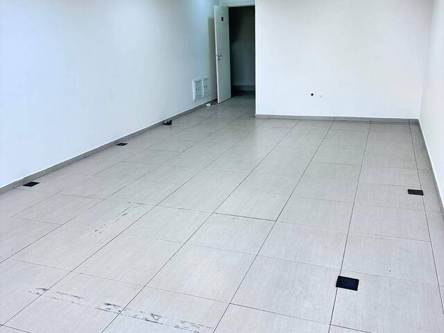 Sala para Venda em Barueri - 3