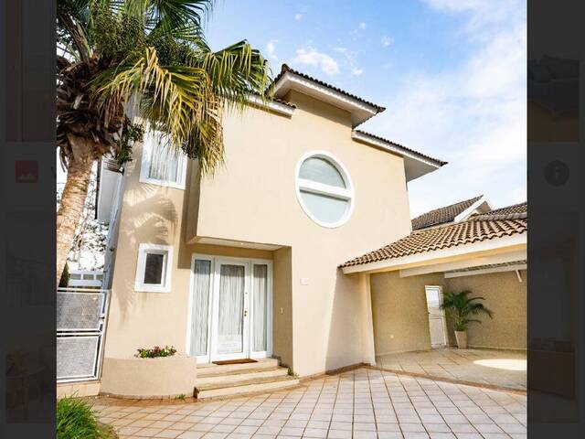 Casa para Venda em Santana de Parnaíba - 4