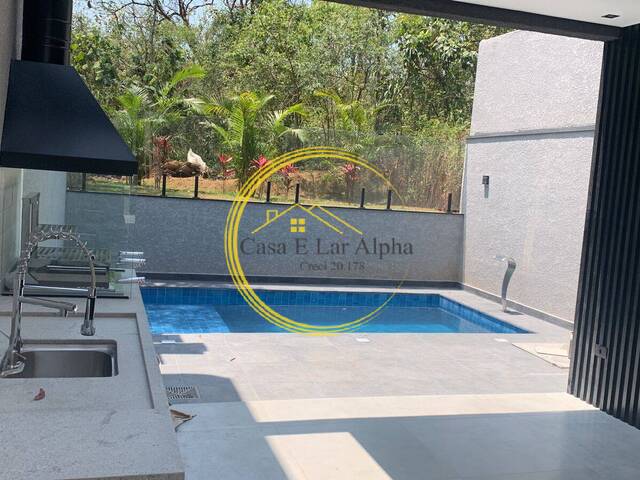 #4840 - Casa para Venda em Santana de Parnaíba - SP