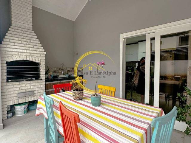 Casa para Venda em Santana de Parnaíba - 4