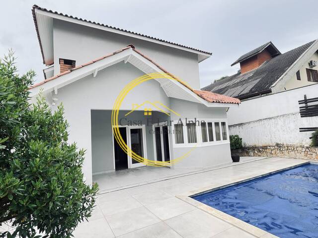 Casa para Venda em Santana de Parnaíba - 4