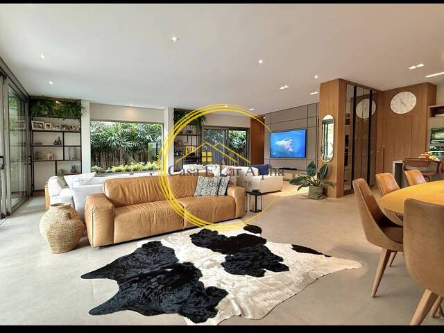 Casa para Venda em Santana de Parnaíba - 3