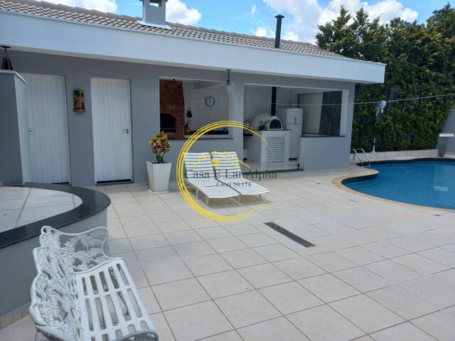 Casa para Venda em Santana de Parnaíba - 3