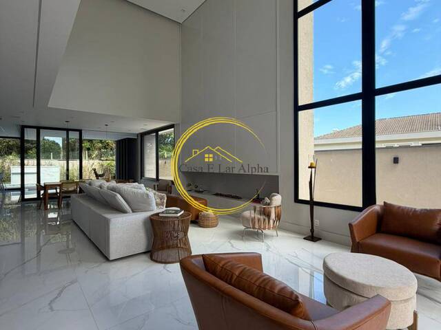 #4882 - Casa para Venda em Santana de Parnaíba - SP