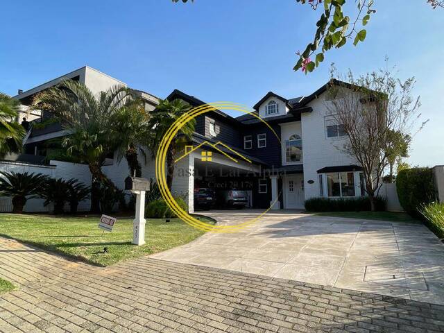 #4884 - Casa para Venda em Santana de Parnaíba - SP